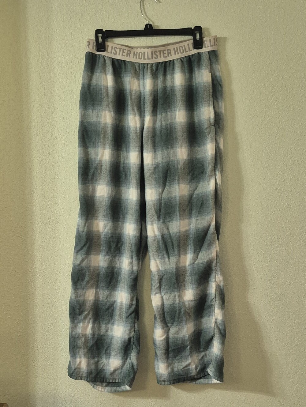 Hollister Teal and White Plaid Pajama Pants